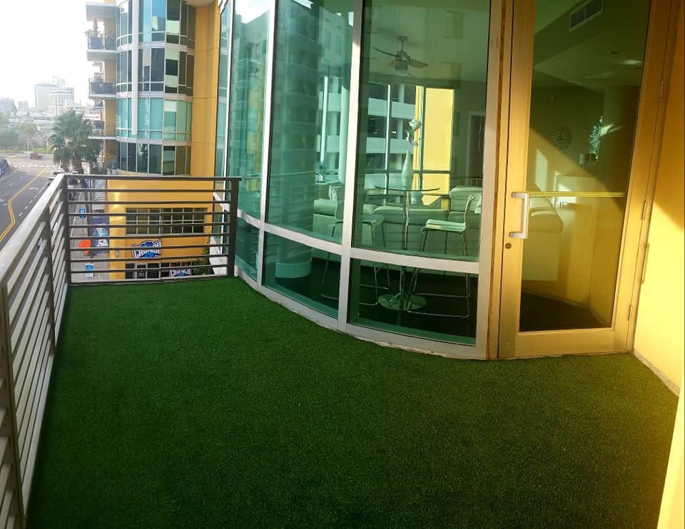 Maximizing Small Outdoor Spaces with Artificial Turf