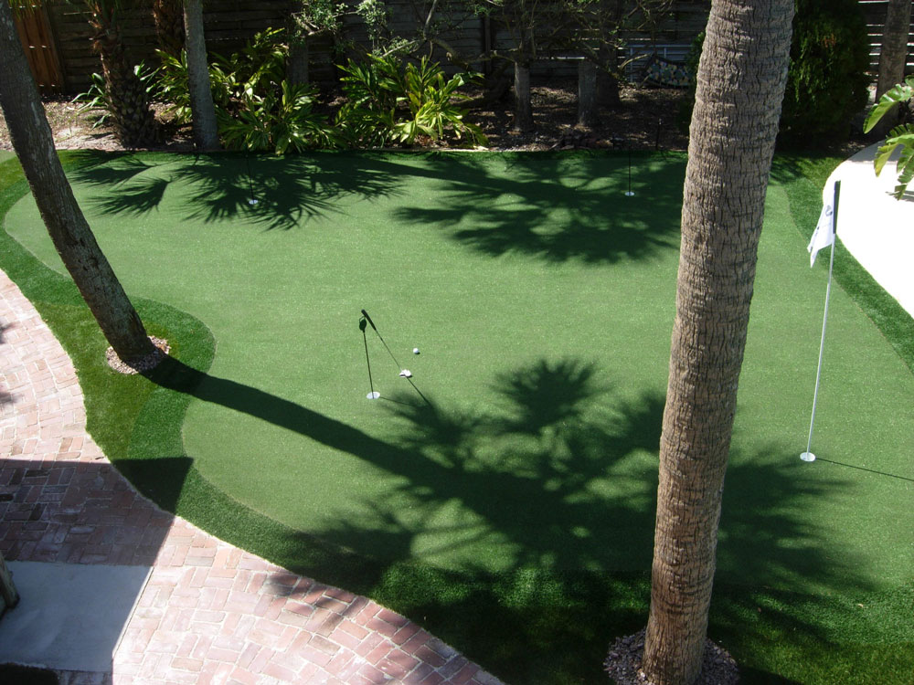artificial-turf-landscaping-putting-green-g2