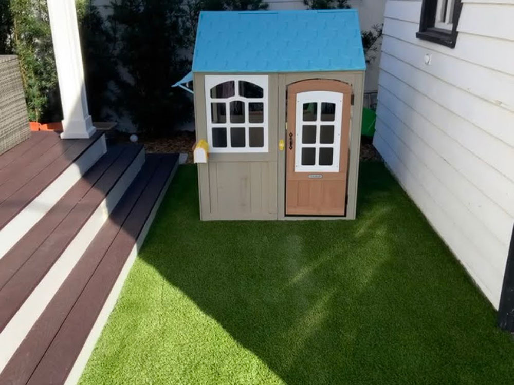 syntetic-turf-side-yard-play-area-g3